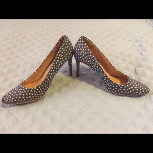 Loft Navy and Cream splash-dot High heels
